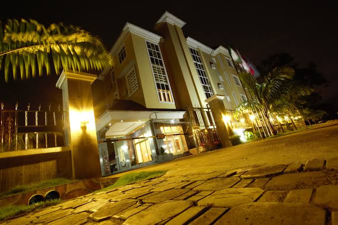Luton Park Hotels, Uyo